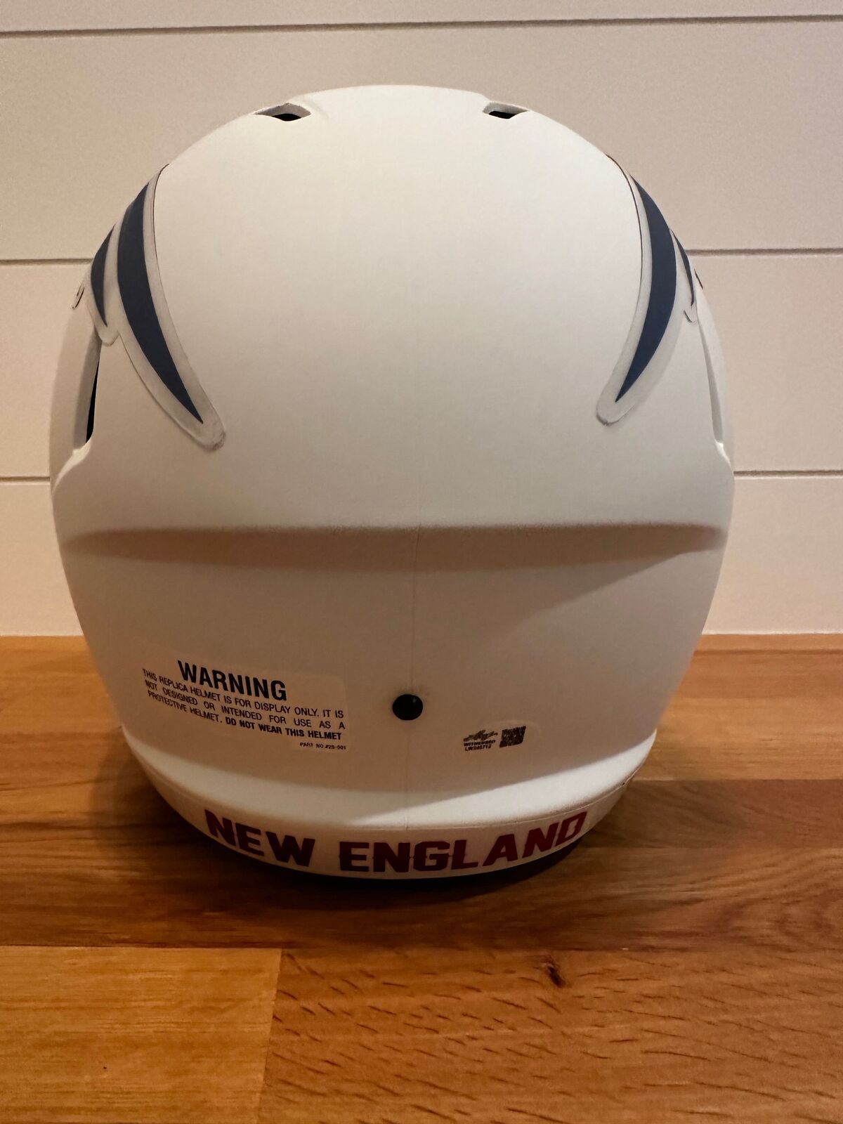 LeGarrette Blount Signed Patriots Lunar Eclipse Full-Size Helmet –
