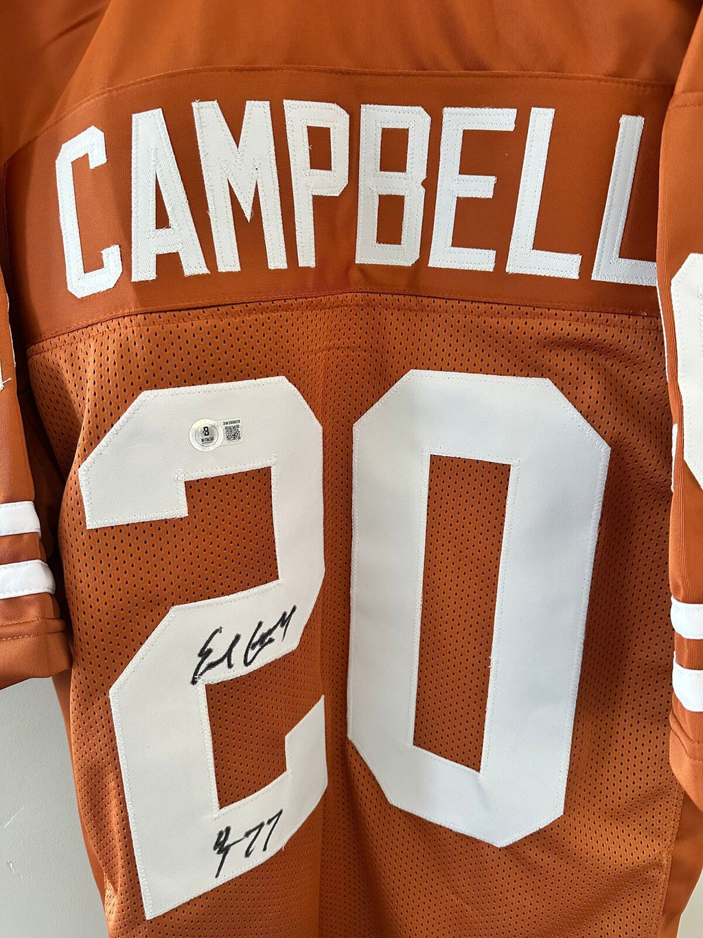 Earl Campbell Signed Texas Longhorns Jersey Beckett Witnessed