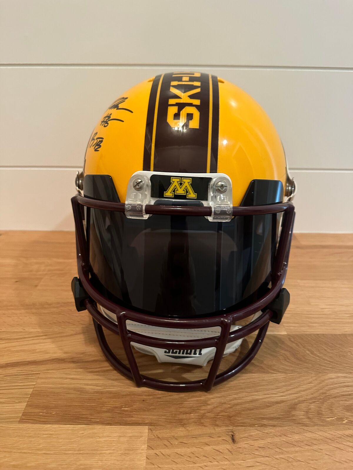 Tyler Johnson Signed Minnesota Golden Gophers Full-Size Replica Helmet – Becket