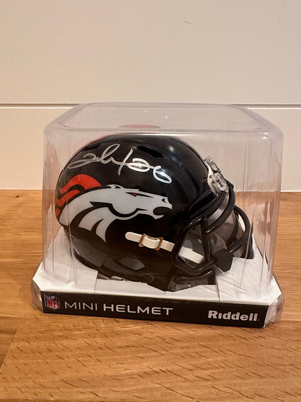 Clinton Portis Signed Denver Broncos Eclipse Mini Helmet with visor –