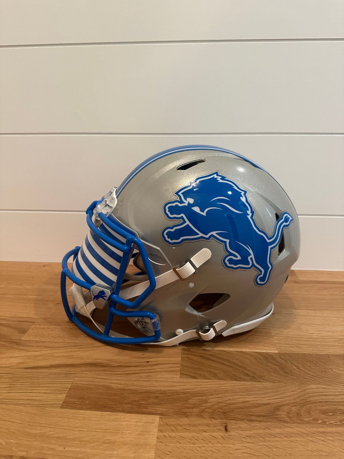 Sam LaPorta Signed Detroit Lions 2024 Full-Size Riddell Speed Authentic Helmet –