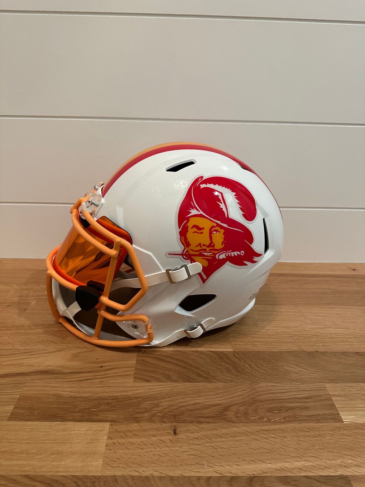LeGarrette Blount Signed Tampa Bay Buccaneers Throwback Full-Size Replica Helmet