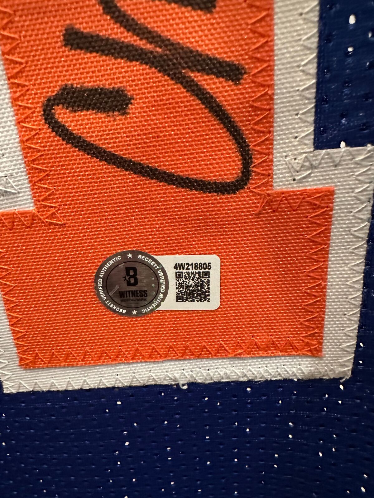 Chris Childs Signed New York Knicks #1 Jersey – Beckett Witness BAS