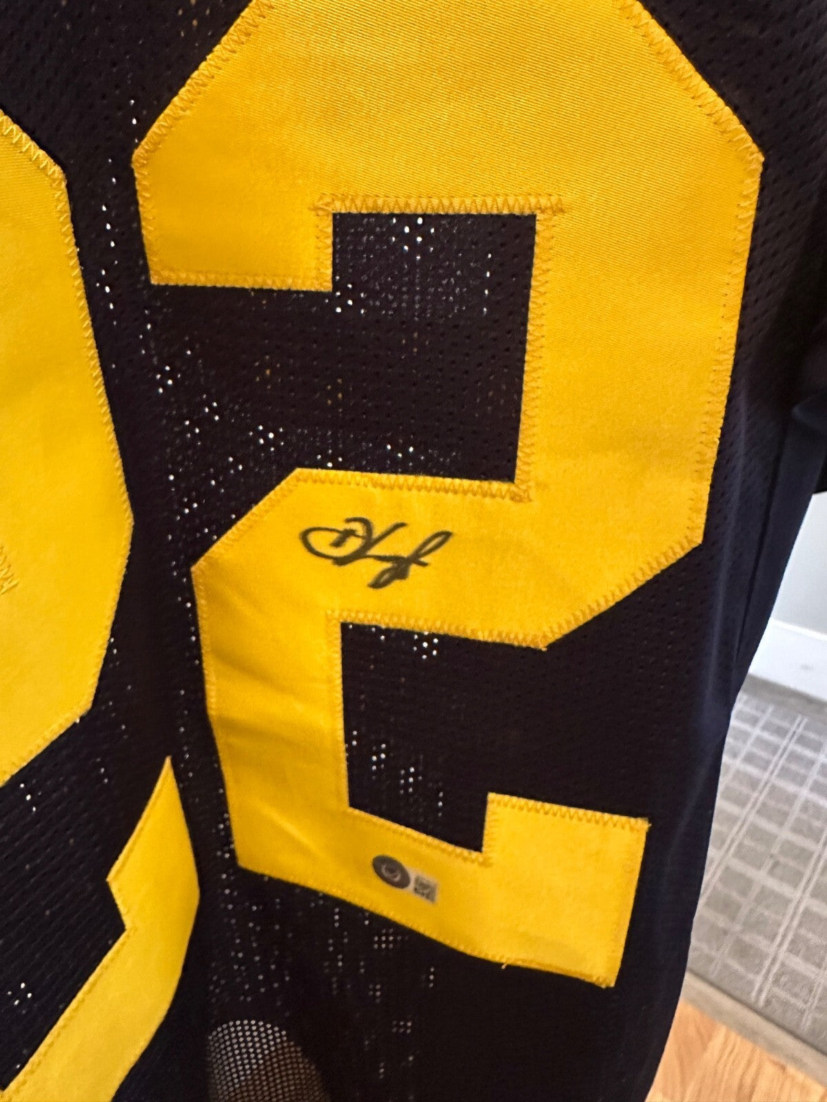 David Long Jr. Signed Michigan Wolverines #22 Jersey – Beckett Witnessed