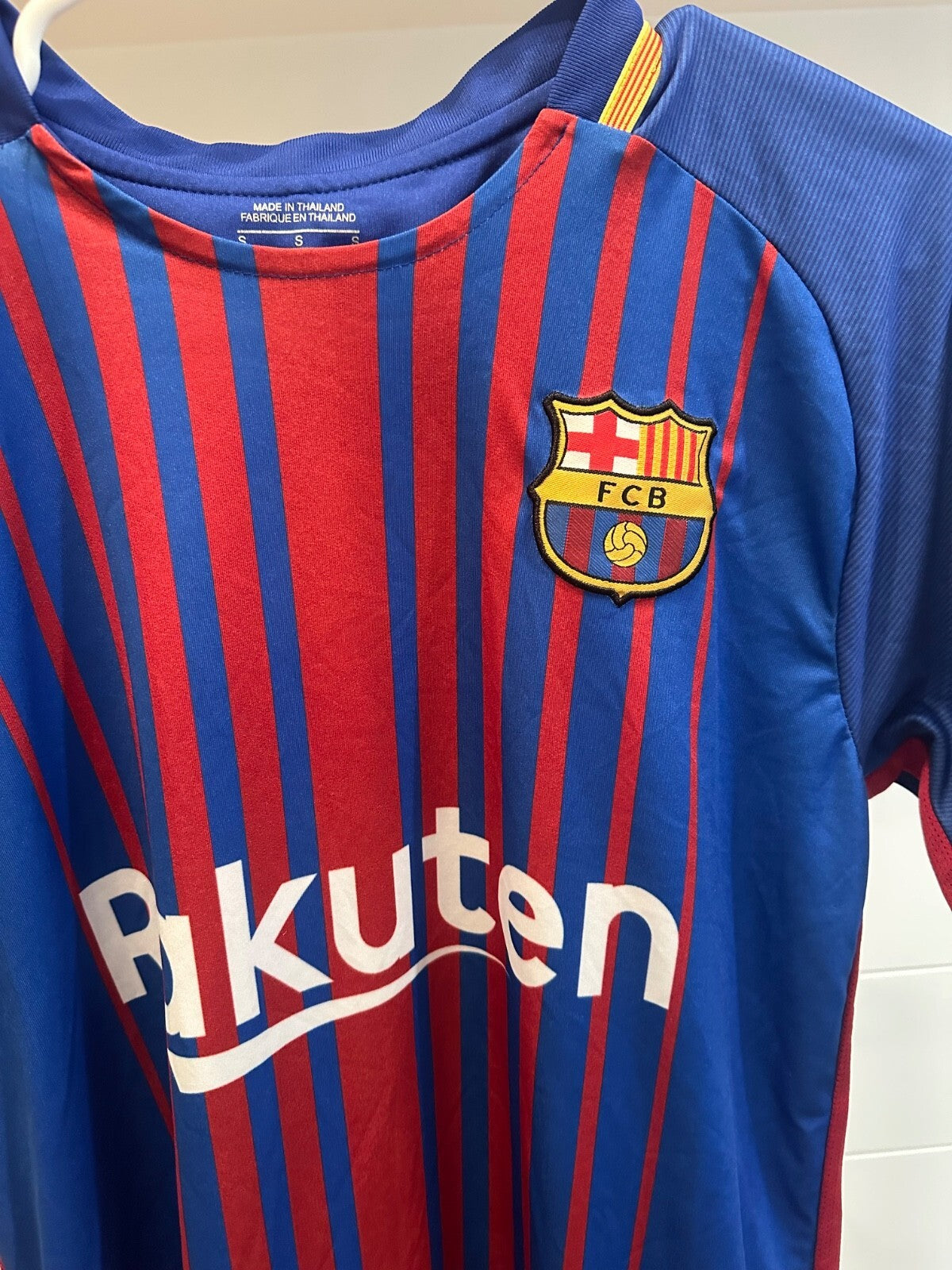 Lionel Messi #10 FC Barcelona Soccer Jersey Size Small – Barça