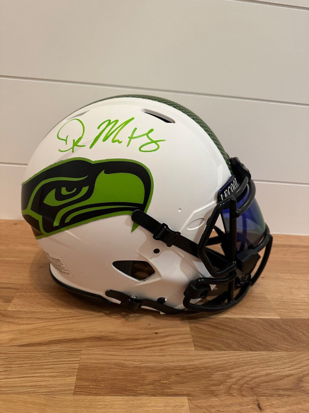 DK Metcalf Signed Seahawks Full-Size Authentic Pro Helmet – Fanatics
