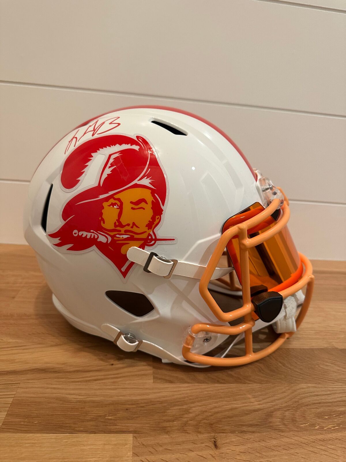 LeGarrette Blount Signed Tampa Bay Buccaneers Throwback Full-Size Replica Helmet