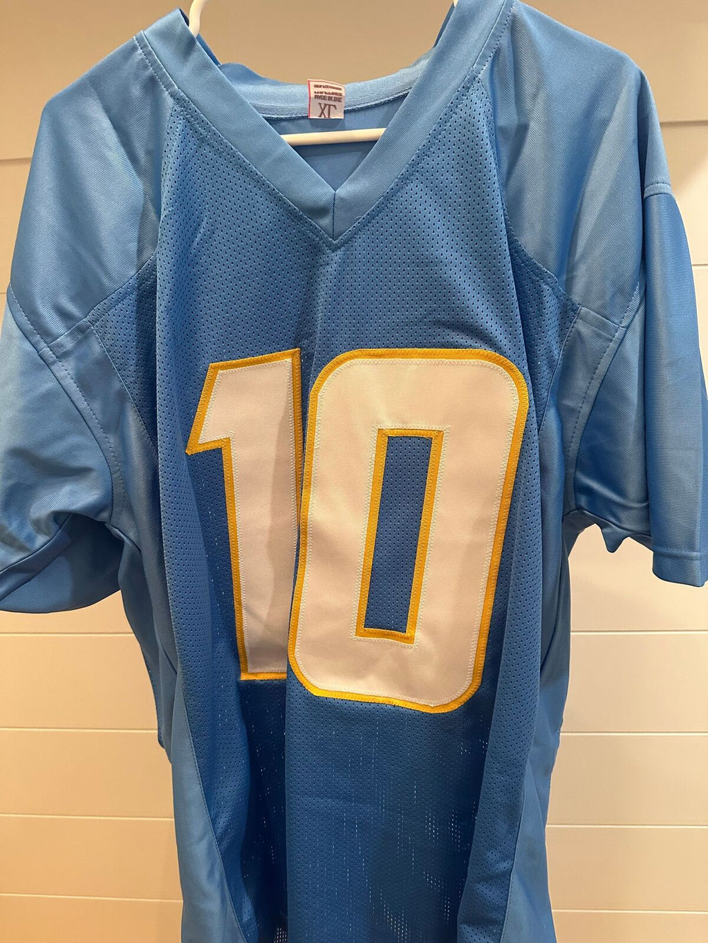 Justin Herbert Signed Chargers #10 Powder Blue Jersey – Beckett Witnessed COA