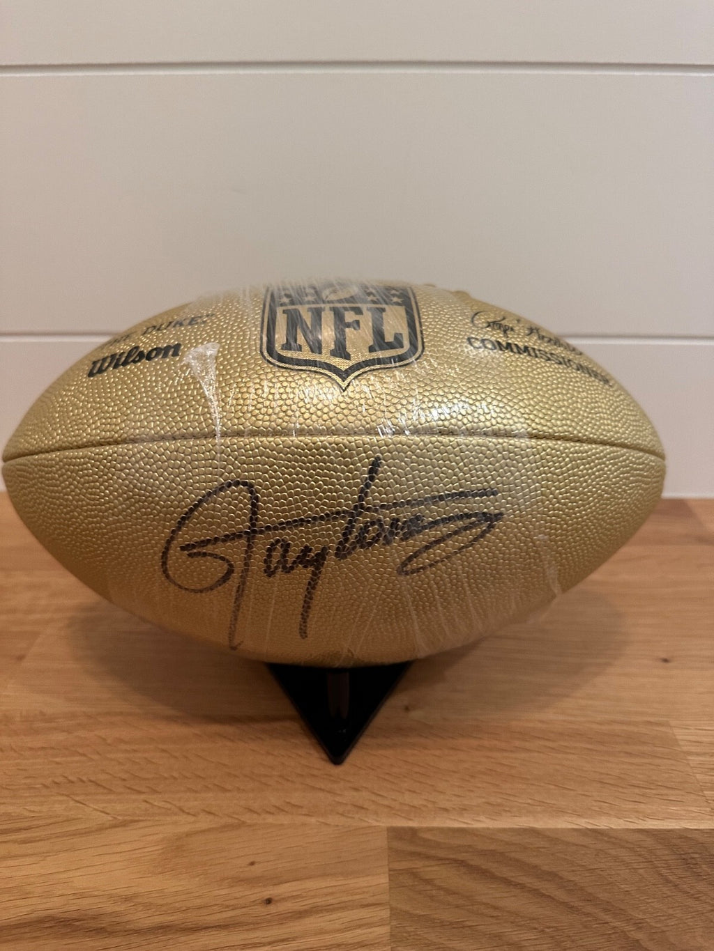 Lawrence Taylor Signed Gold Wilson “The Duke” NFL Football – Beckett Witnessed