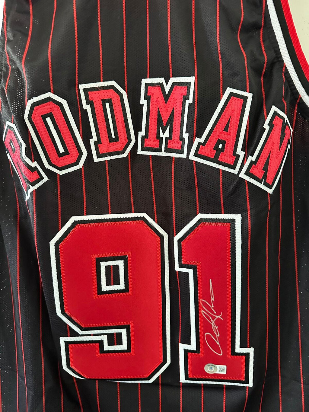 Dennis Rodman Signed Chicago Bulls #91 Jersey – Beckett Witness Certified