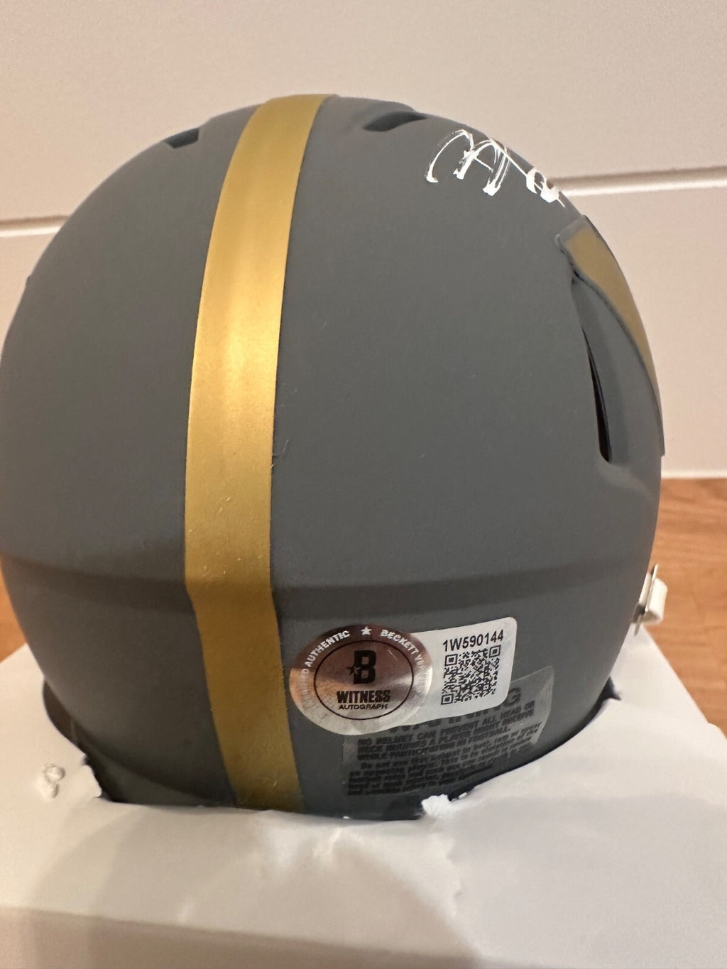 Brian Robinson Jr. Signed Commanders Slate Mini Helmet – Beckett Witnessed