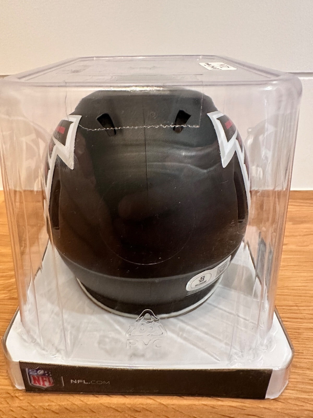 Devonta Freeman Signed Falcons Mini Helmet – Beckett Witnessed COA