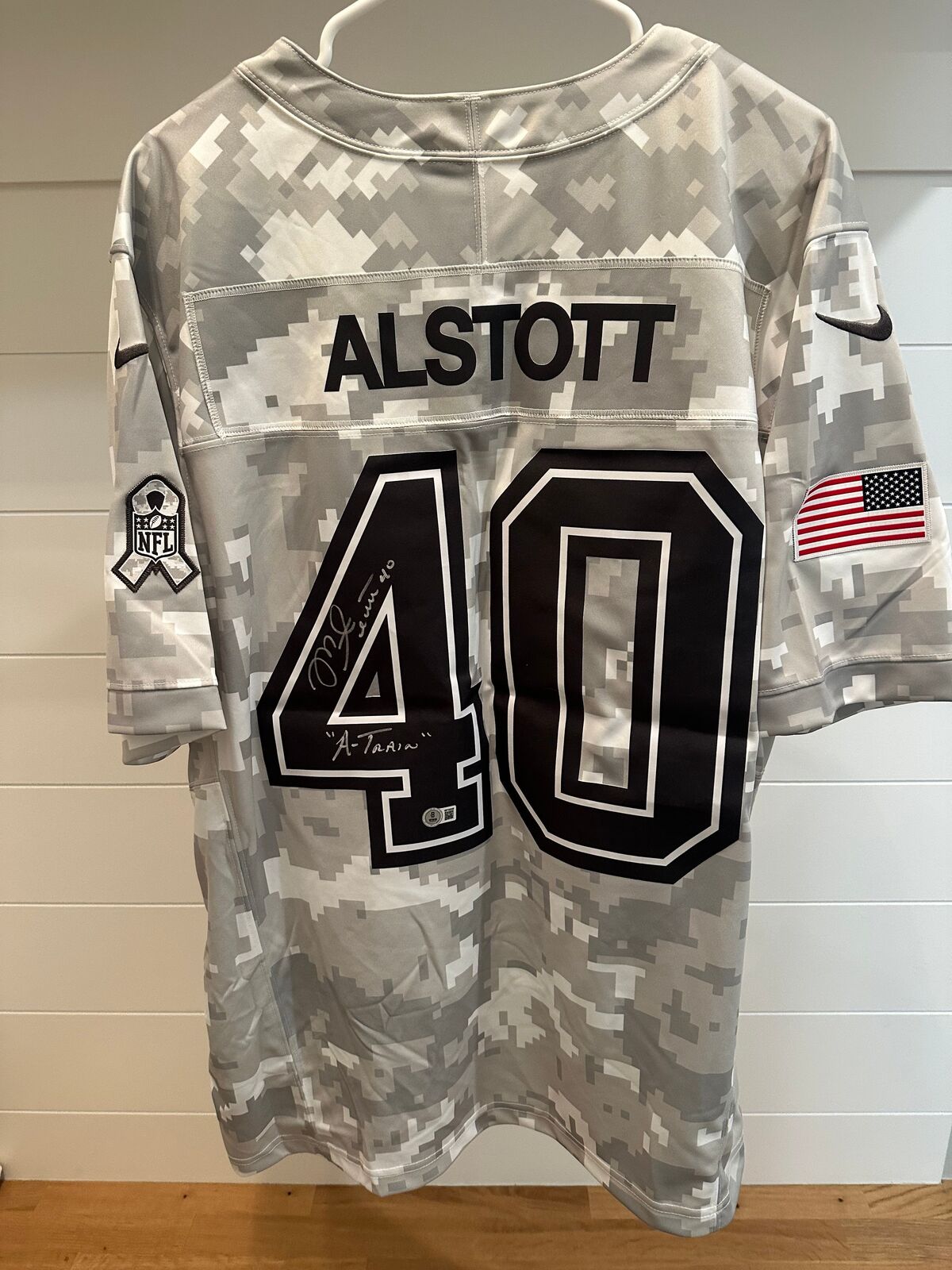 Mike Alstott Autographed Buccaneers Nike Salute to Service #40 Jersey  “A-Train”