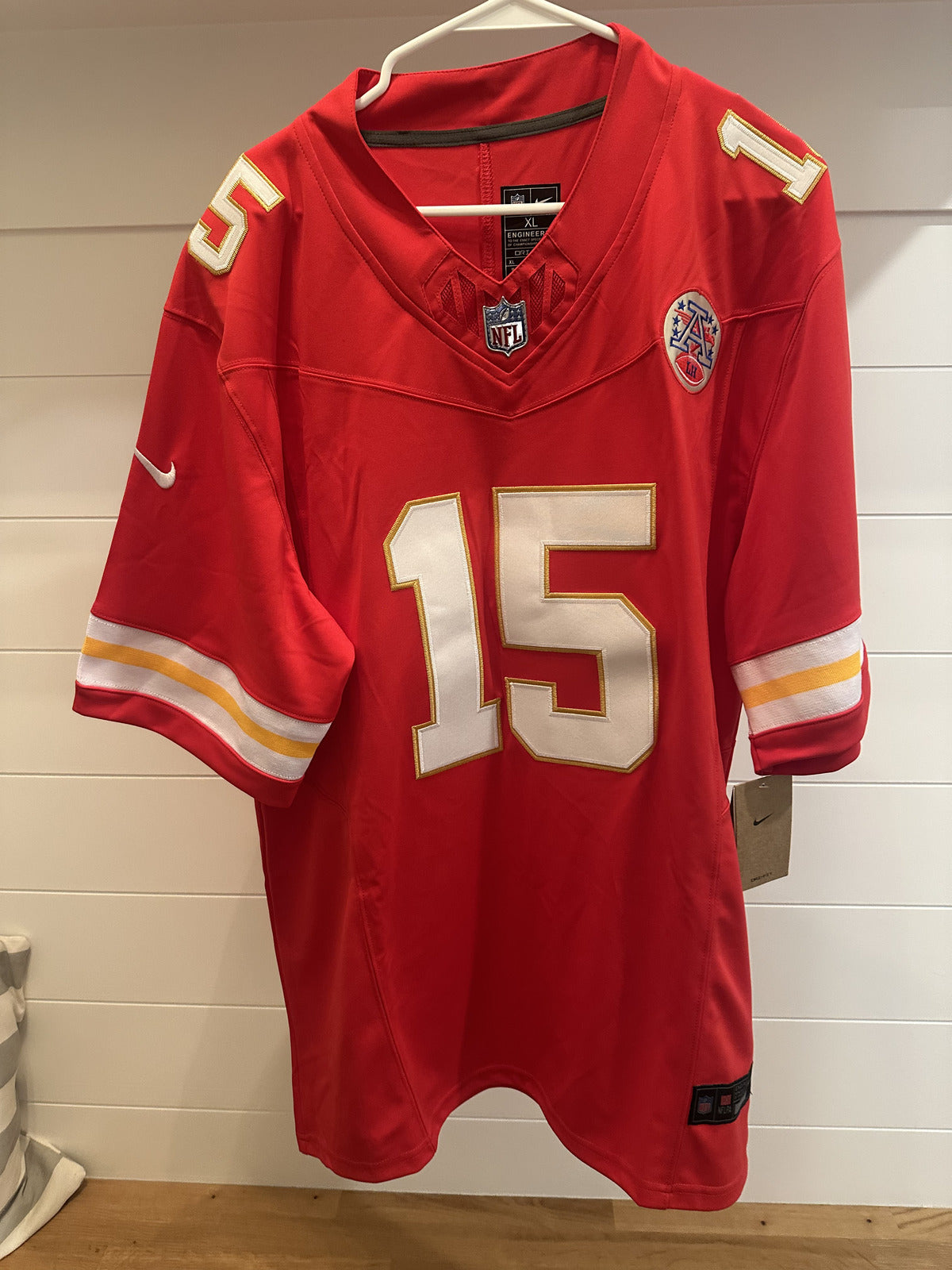 Patrick Mahomes Kansas City Chiefs #15 Red Stitched Jersey – XL – Unsigned