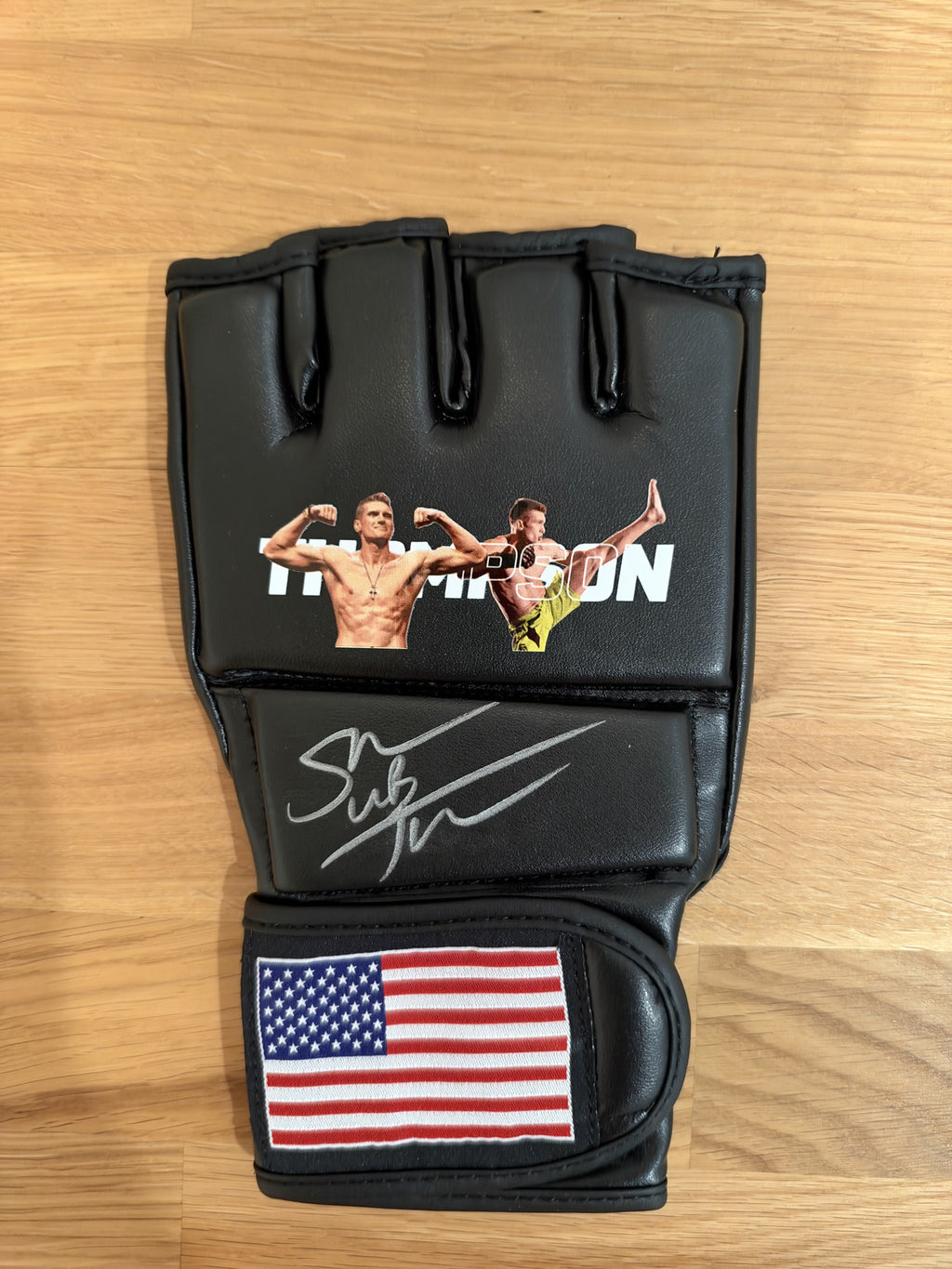Stephen Wonderboy Thompson Signed MMA Glove USA Flag Pristine COA UFC Autograph