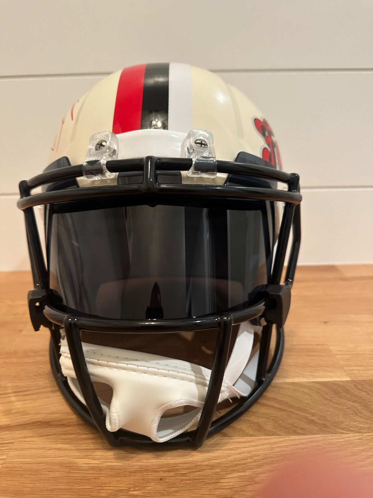 Bijan Robinson Signed Falcons Full-Size Replica Helmet – Beckett