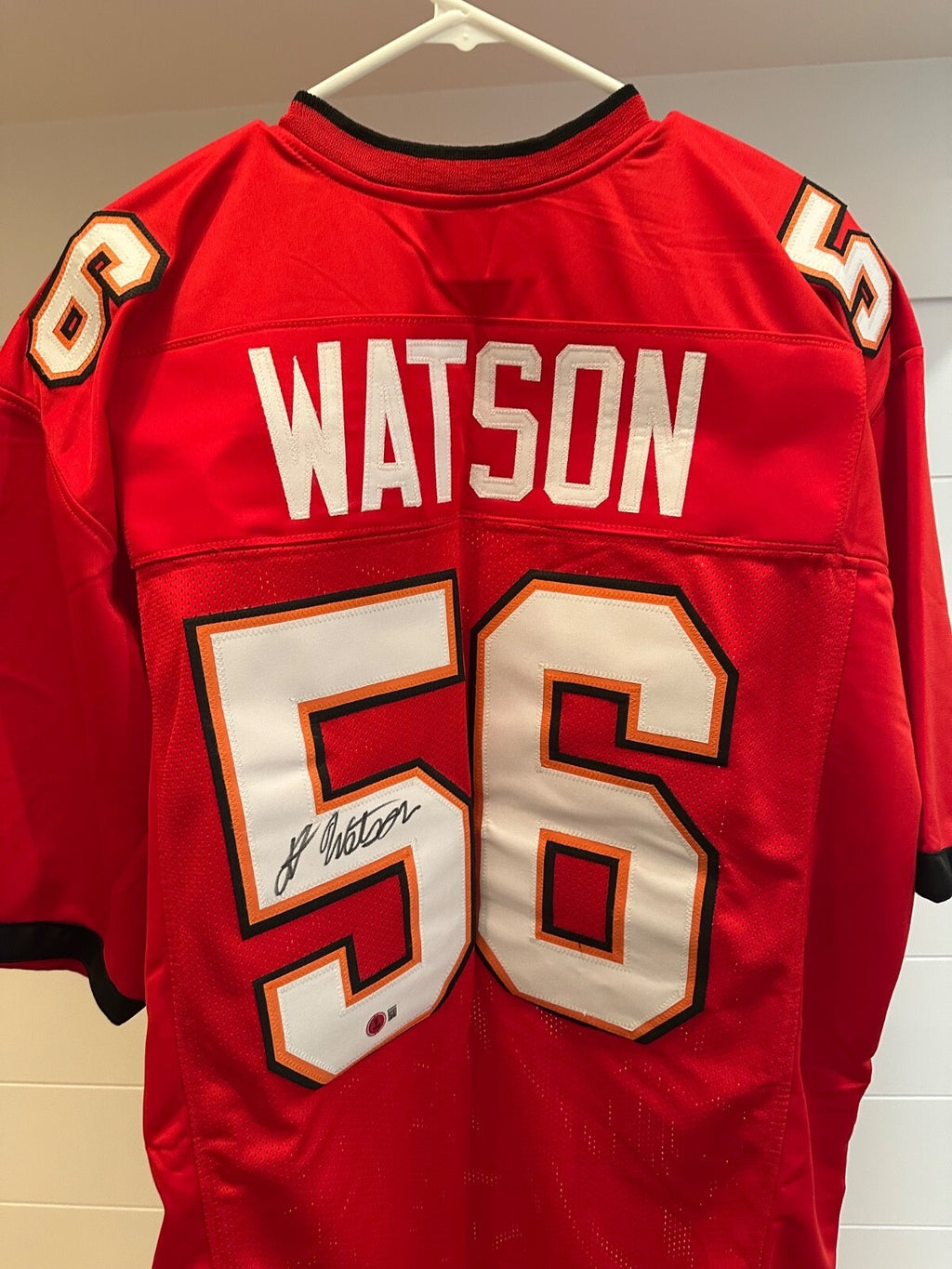 Desmond Watson Signed Tampa Bay Buccaneers #56 Jersey – Beckett Witnessed