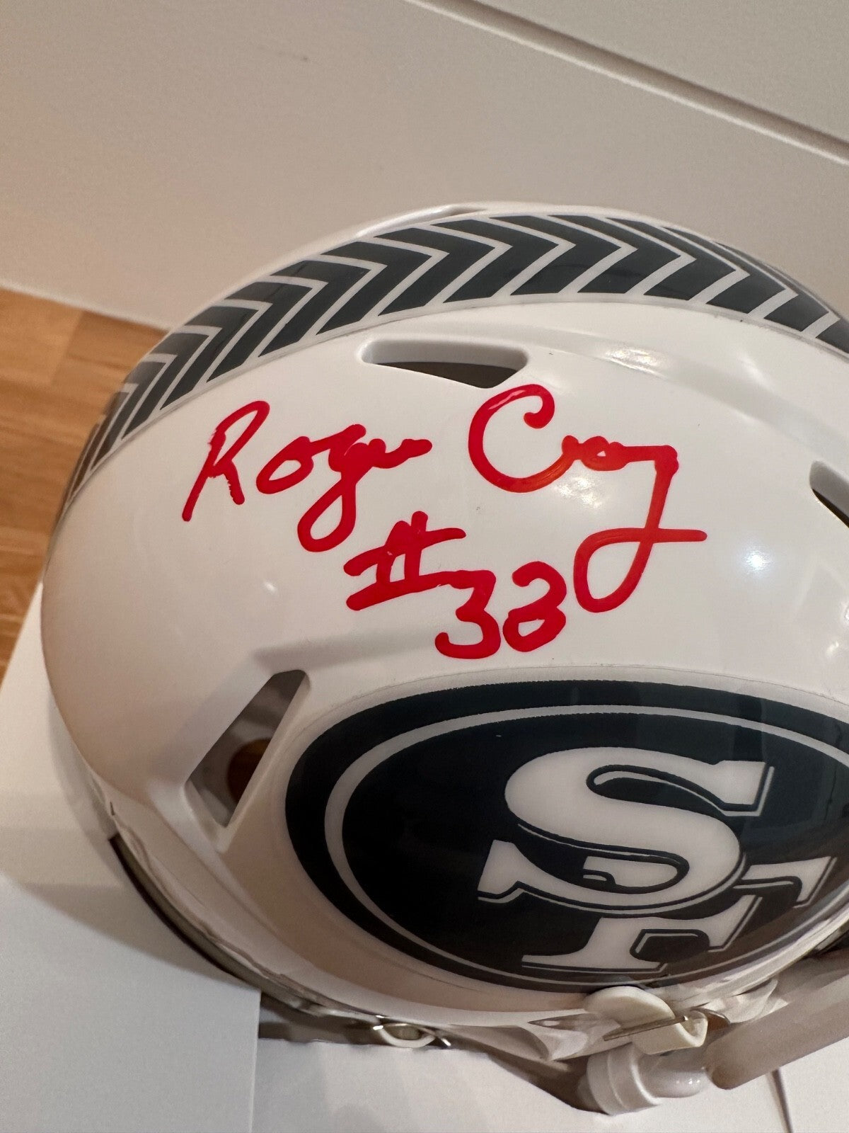Roger Craig Signed 49ers Salute to Service Mini Helmet – Beckett Witnessed