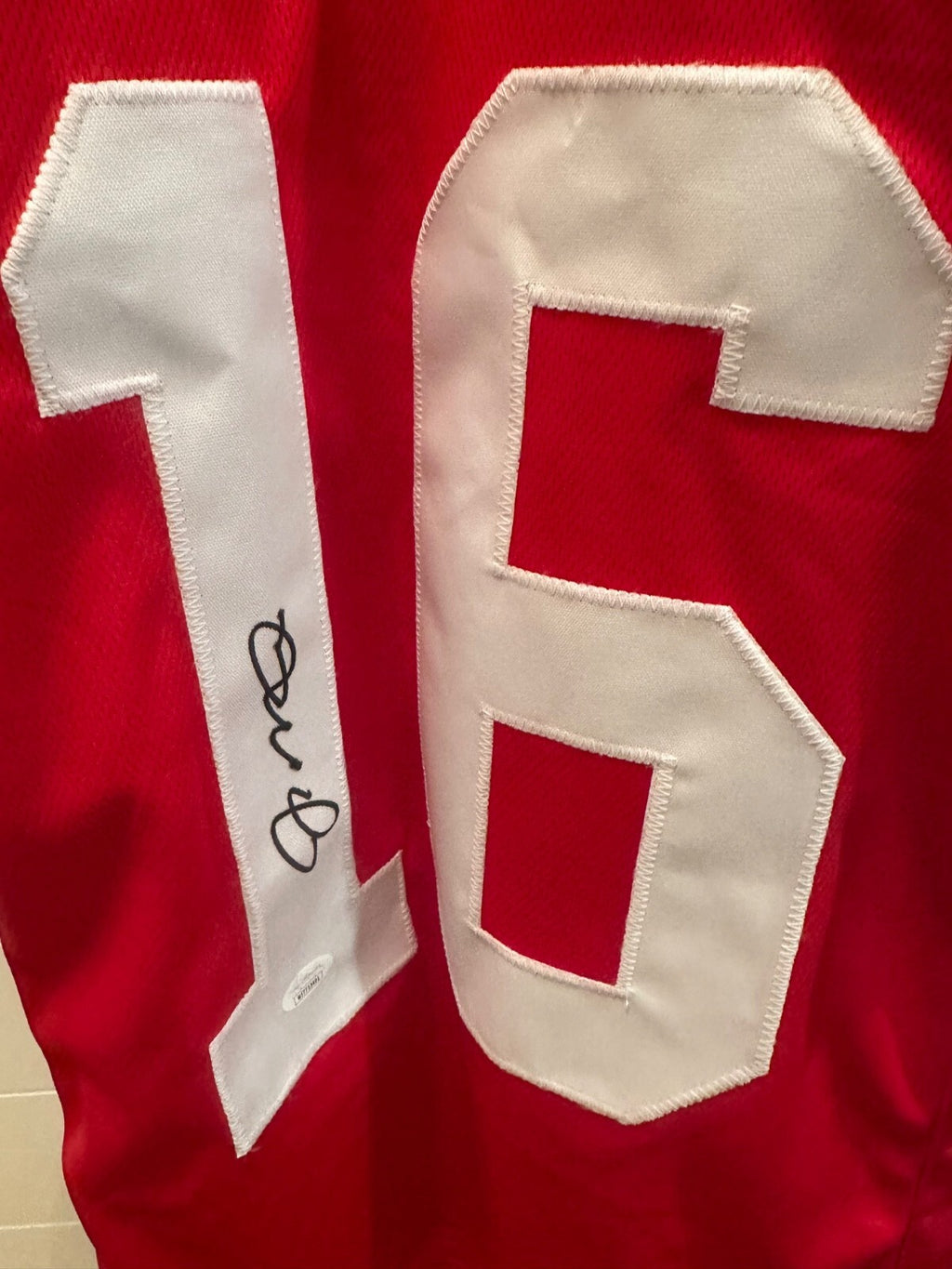 Joe Montana Signed San Francisco 49ers #16 Red Jersey – JSA Witnessed COA