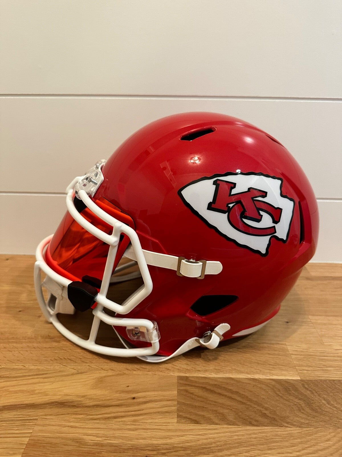 Dwayne Bowe Signed Kansas City Chiefs Mini Helmet – JSA Certified