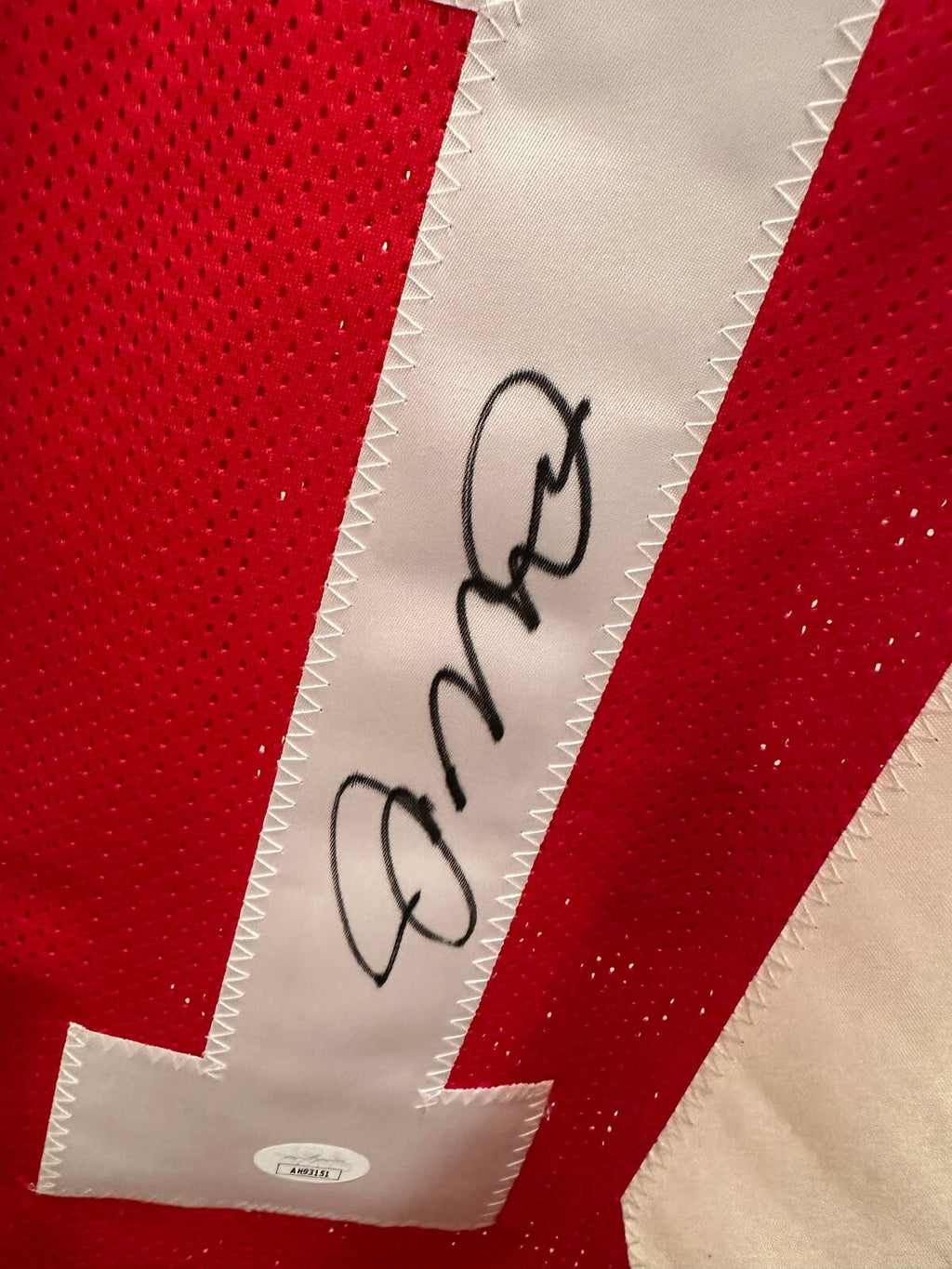 Joe Montana Signed San Francisco 49ers #16 Jersey – JSA Authenticated