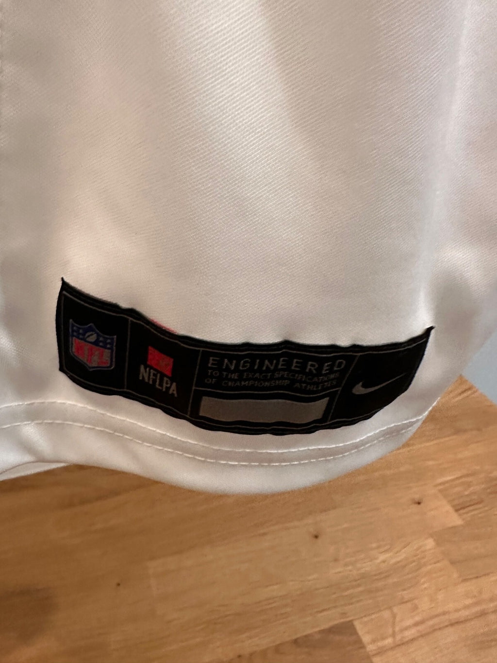 Terry McLaurin Signed Washington Commanders Nike Jersey – Beckett Witnessed – XL
