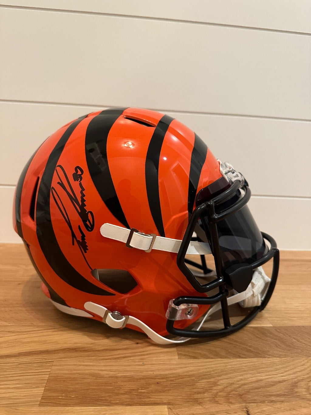 Chase Brown Signed Bengals Full-Size Riddell Replica Helmet – Fanatics COA