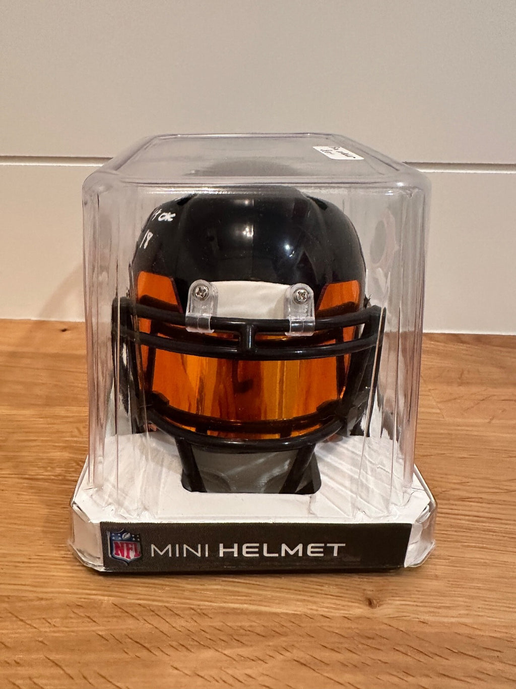 Brian Urlacher Signed Chicago Bears Mini Helmet – JSA COA HOF 18