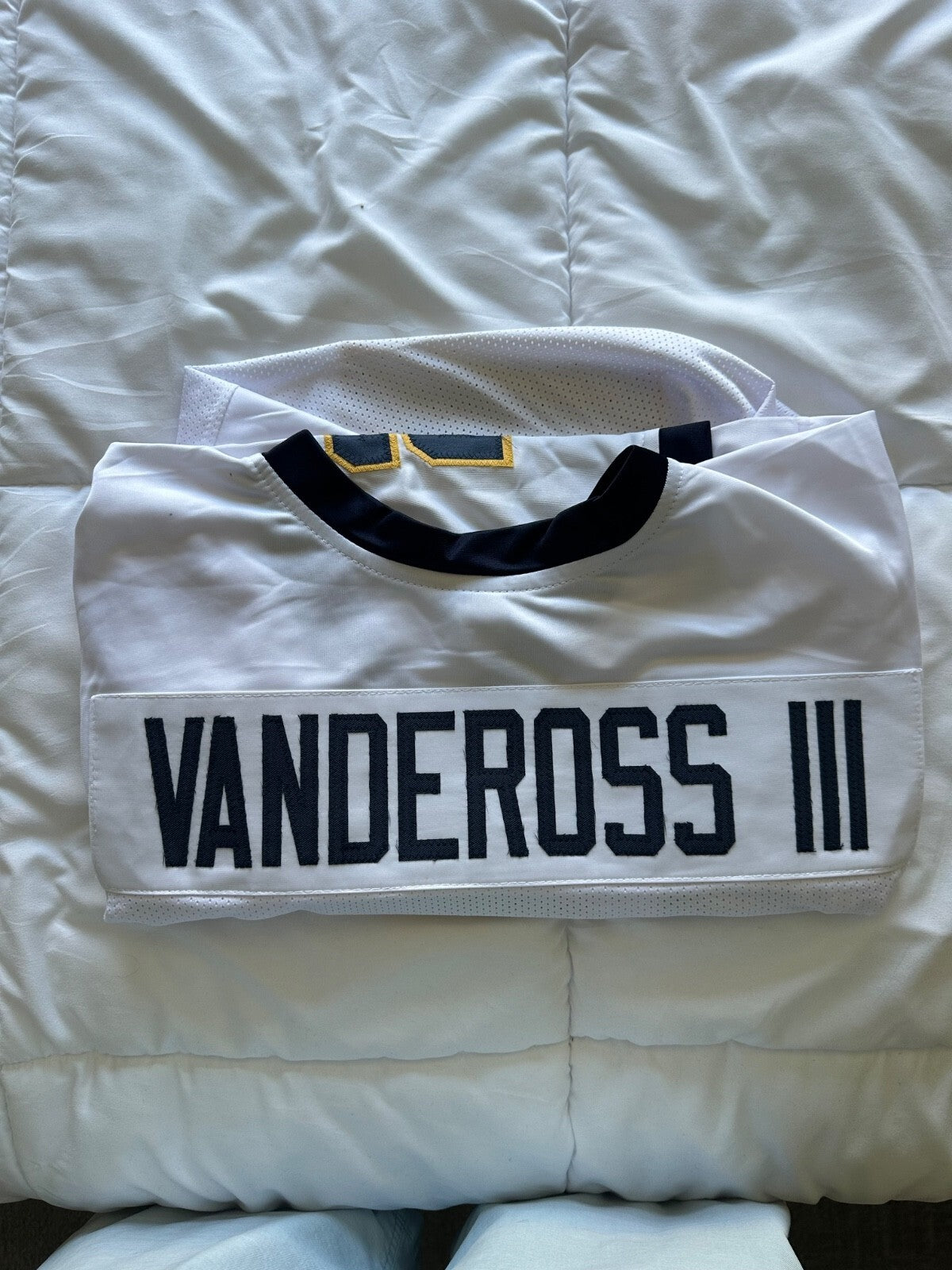 Junior Vandeross III Signed Toledo Rockets Jersey – Beckett Witnessed