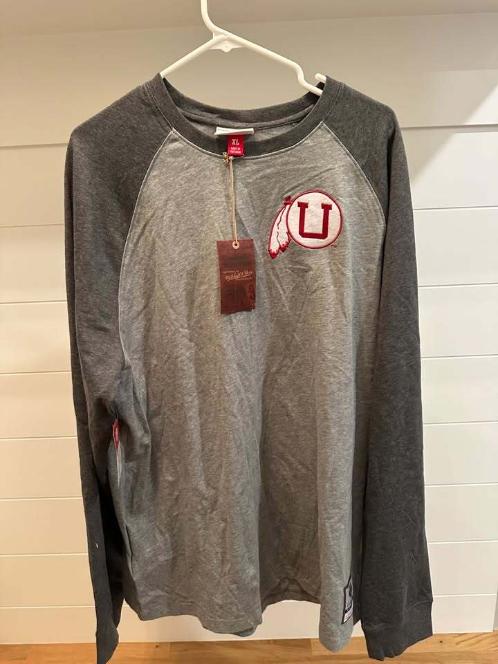 Mitchell & Ness NCAA Legacy Collection Vintage University of Utah Utes XL Long-S