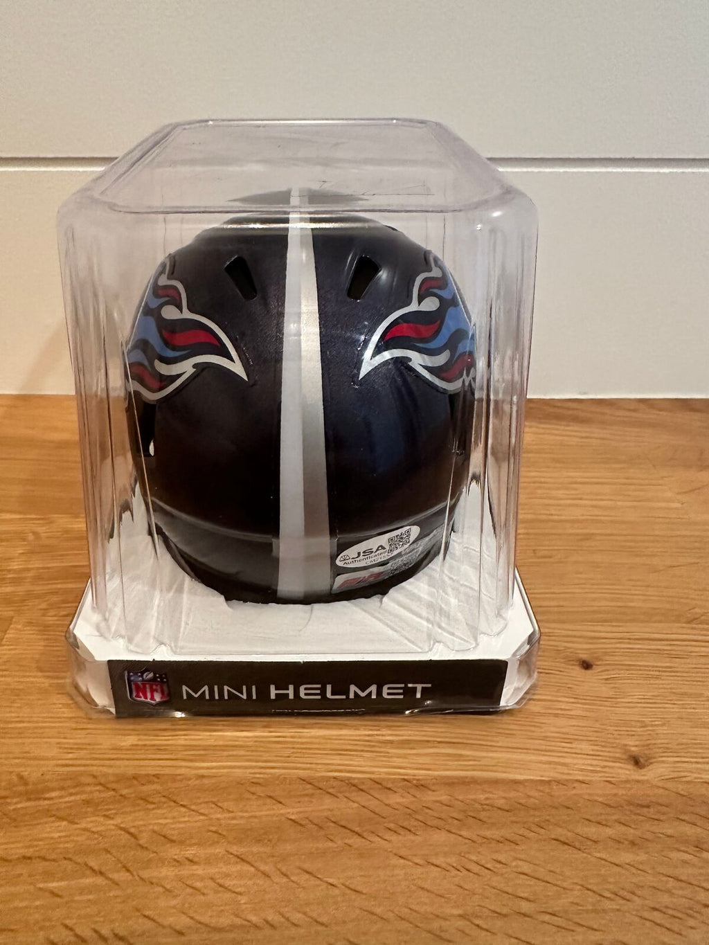 Vince Young Signed Tennessee Titans Mini Helmet with visor– JSA Authenticated