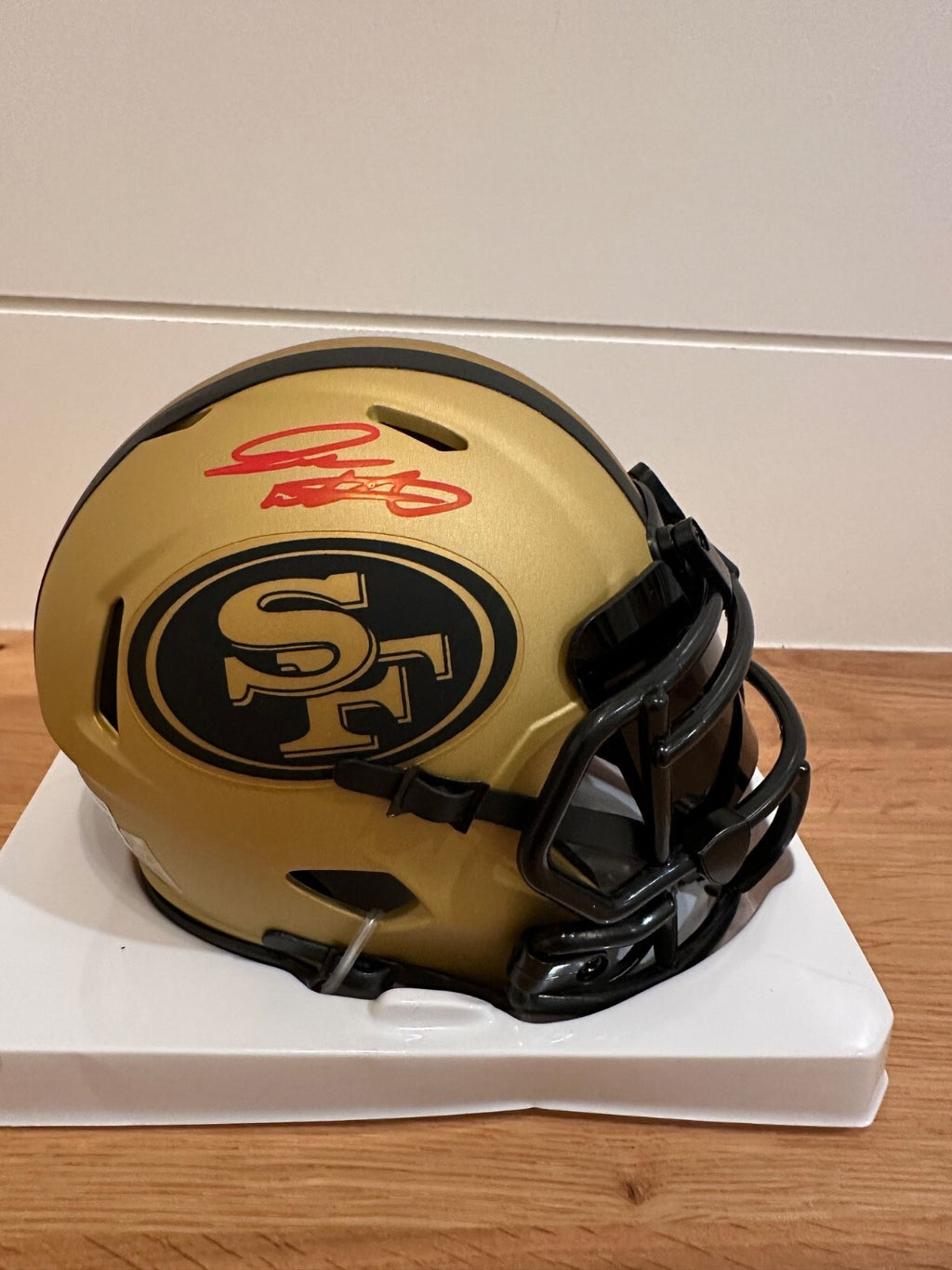 Dee Winters Signed 49ers Gold Riddell Mini Helmet – Beckett Witnessed