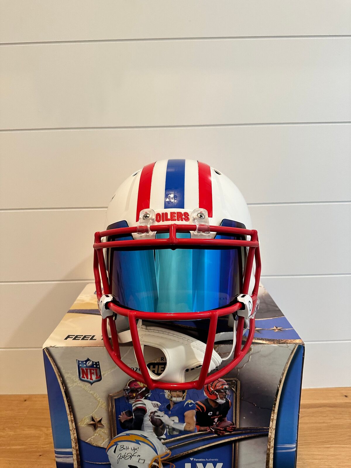 Earl Campbell Signed Houston Oilers Throwback Replica Helmet with visor –