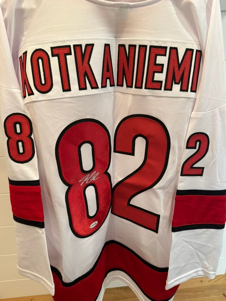 Jesperi Kotkaniemi Signed Carolina Hockey Jersey with JSA Authentication