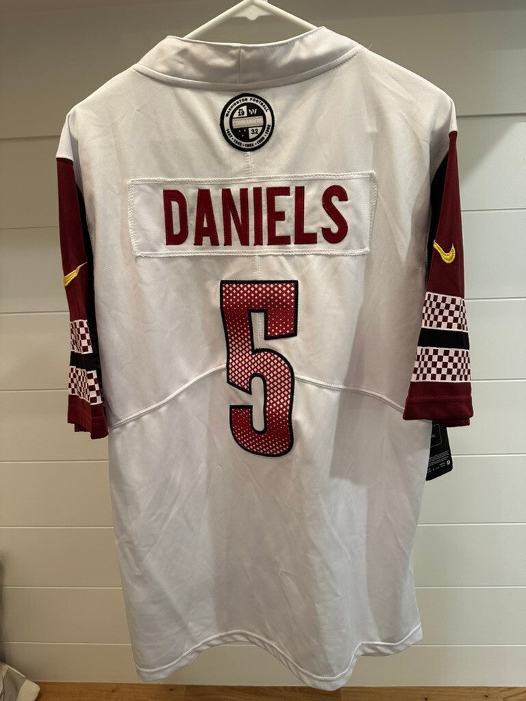 Jayden Daniels Washington Commanders On-Field Jersey #5 Size S NWT