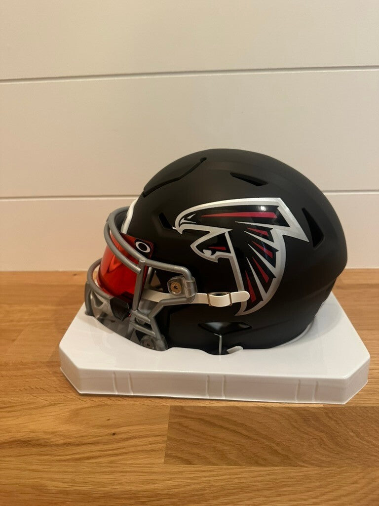 Michael Vick Signed Falcons Riddell MIDI SpeedFlex Helmet – Schwartz COA