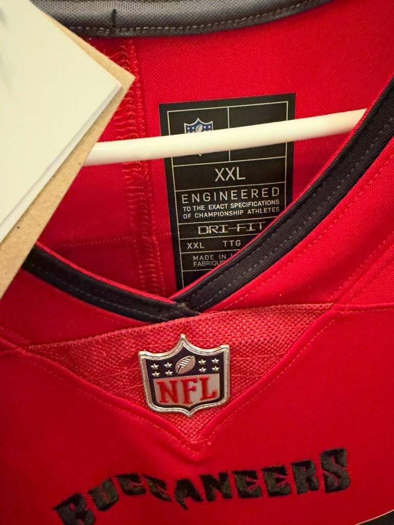 Mike Evans Signed Buccaneers Nike Vapor FUSE Limited Red Jersey XXL Fanatics