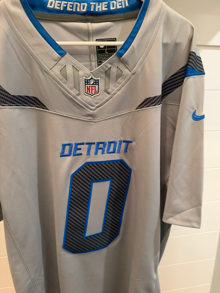 Jahmyr Gibbs Detroit Lions #0 Silver Rivalries Style Jersey Large Unsigned