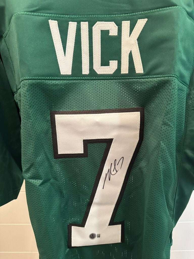 Michael Vick Signed Philadelphia Eagles Green Custom Jersey XL Beckett BAS