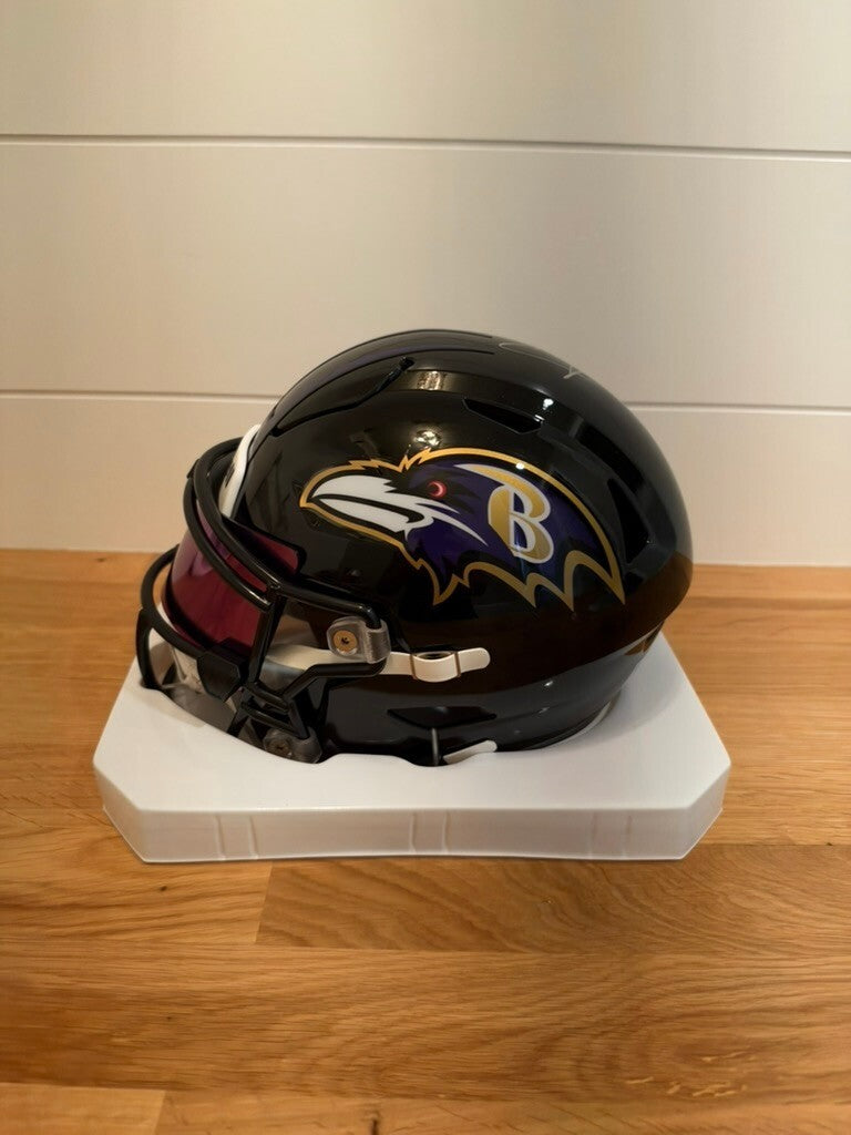 Derrick Henry Signed Ravens SpeedFlex MIDI Helmet Purple Visor Beckett