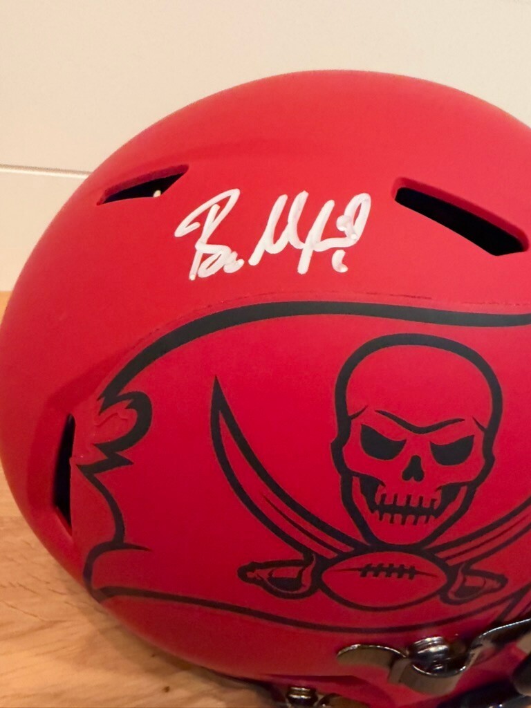 Baker Mayfield Signed Buccaneers Full Size Replica Helmet Red Visor Beckett
