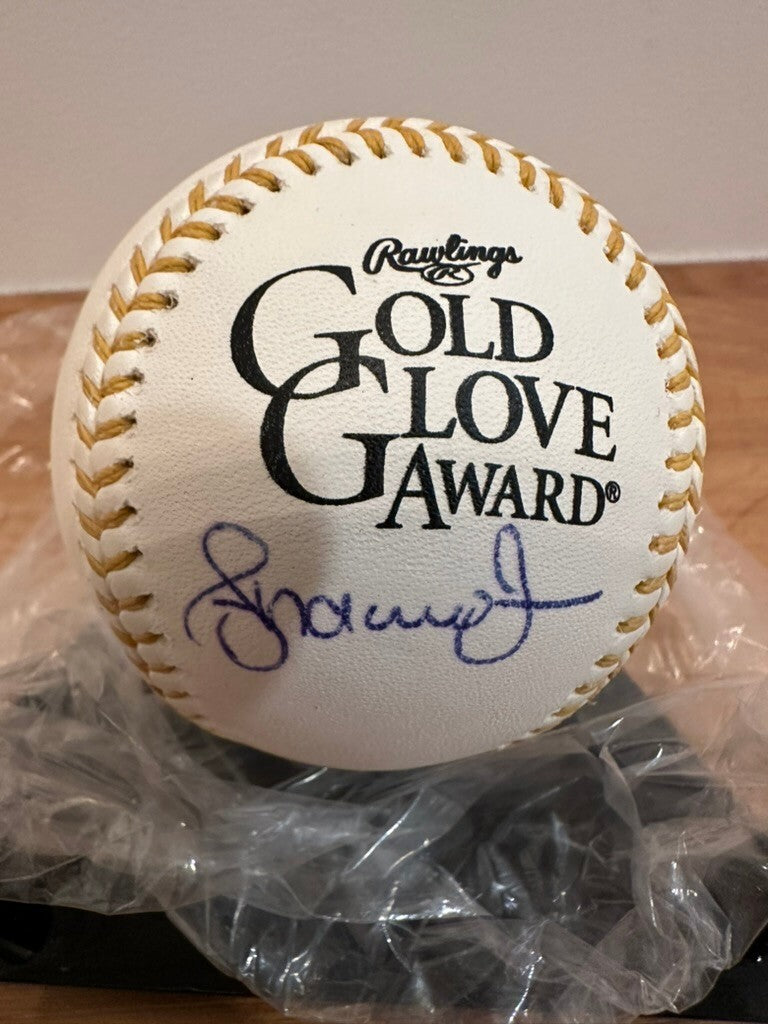 Andruw Jones Signed Rawlings Gold Glove Baseball JSA Braves HOF 2026