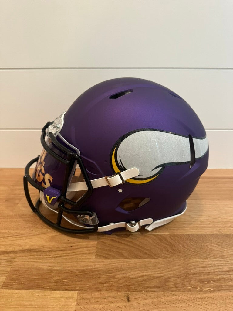 Adrian Peterson Signed Minnesota Vikings Full-Size Helmet – JSA Witnessed #28