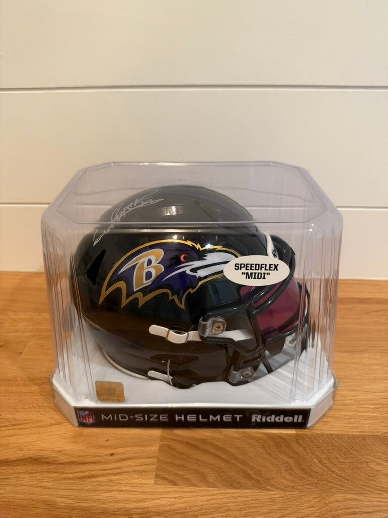 Derrick Henry Signed Ravens SpeedFlex MIDI Helmet Purple Visor Beckett
