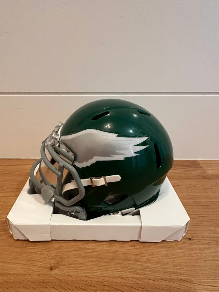 Michael Vick Signed Eagles Riddell Speed Mini Helmet JSA Witnessed WB615669