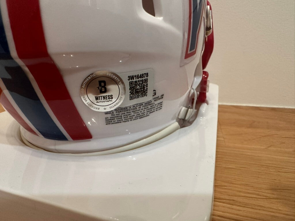 Earl Campbell Signed Houston Oilers Mini Helmet HOF 91 Beckett Witnessed