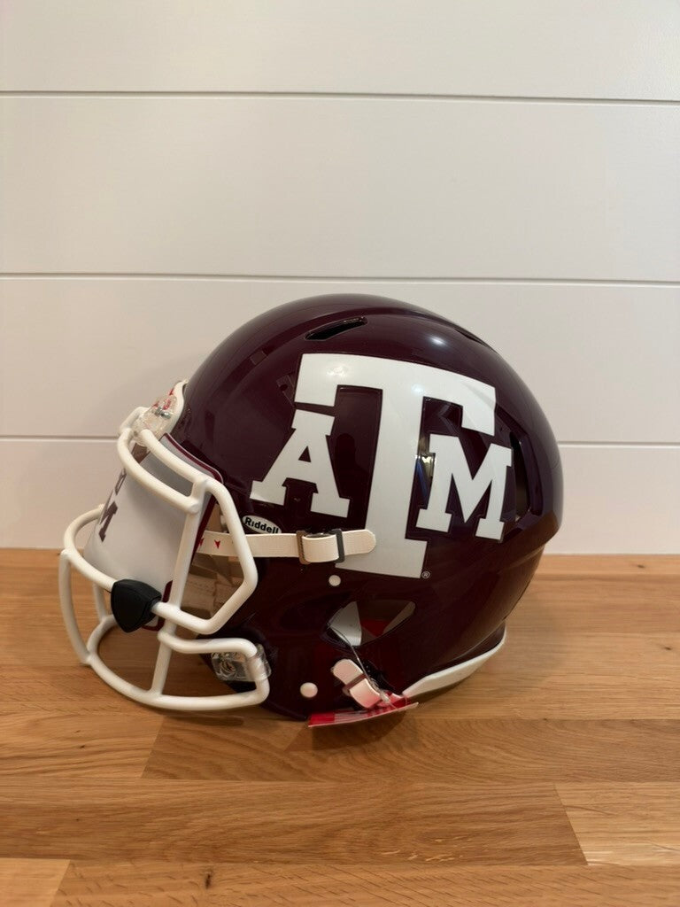 De'Von Achane Signed Texas A&M Authentic Speed Full Size Helmet Beckett Visor