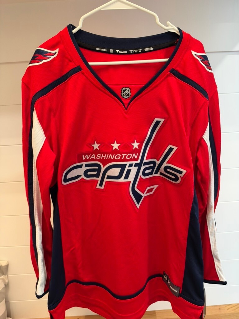 TJ Oshie Washington Capitals Fanatics Breakaway Jersey Women's XL Red #77 NWT