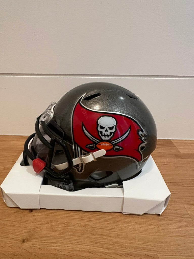 LeGarrette Blount Signed Buccaneers Speed Mini Helmet Leaf Custom Visor