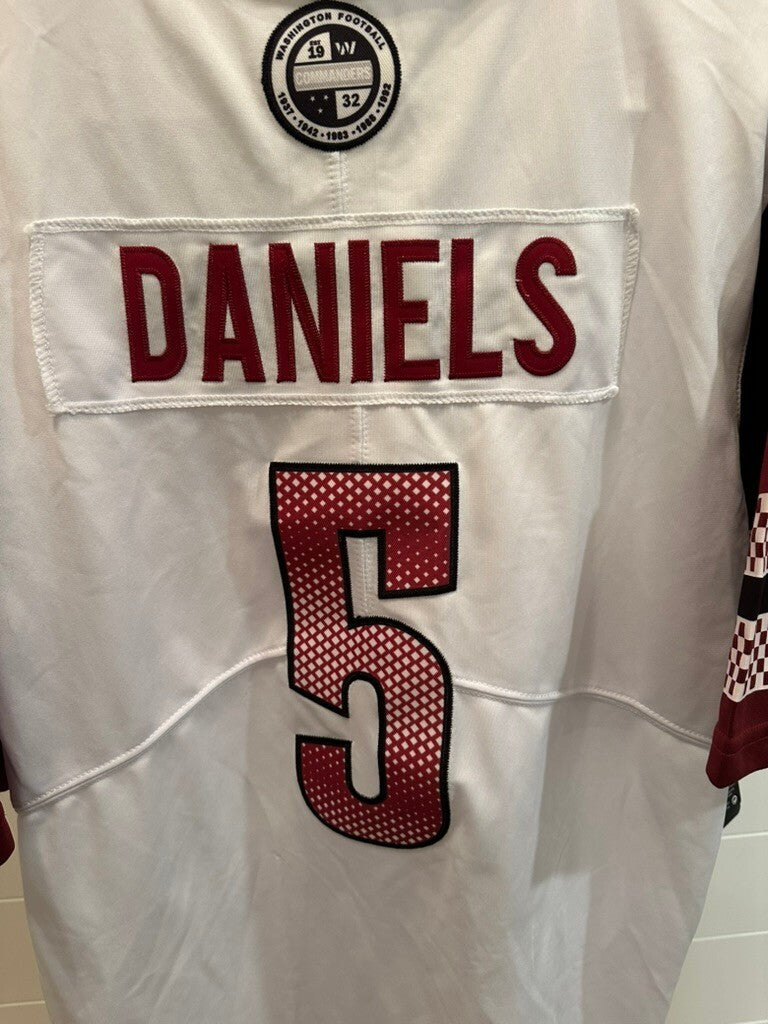 Jayden Daniels Washington Commanders On-Field Jersey #5 Size S NWT